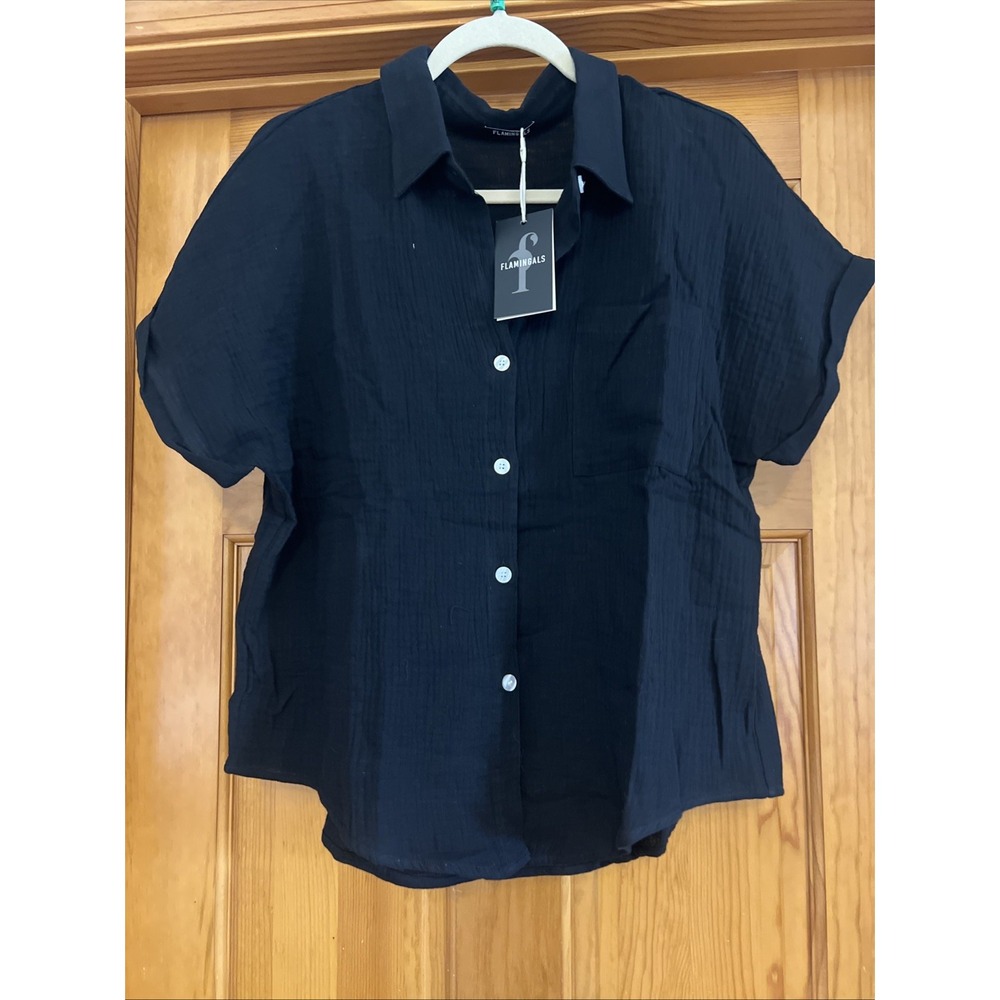 Flamingals Women's Short Sleeve Black Top Sz Large Front Pocket Cuffs Sleeve